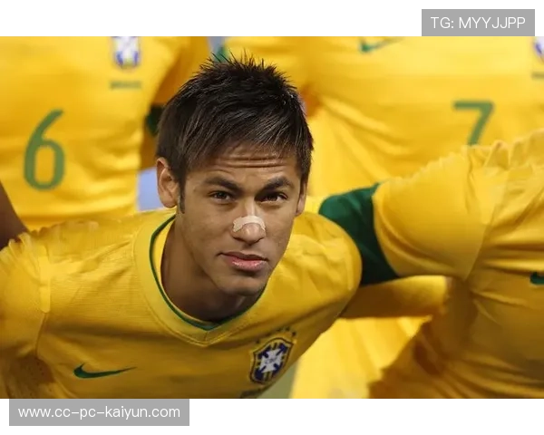 内马尔受邀参加慈善足球赛，全力以赴引关注