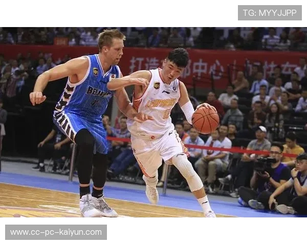 汉密尔顿与裁判争论